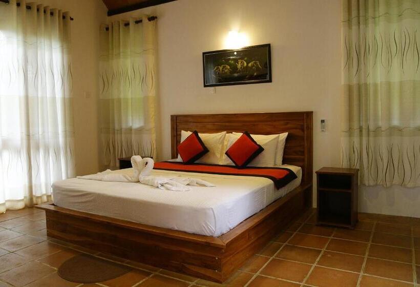 Delüks Oda, Hantara Udawalawa