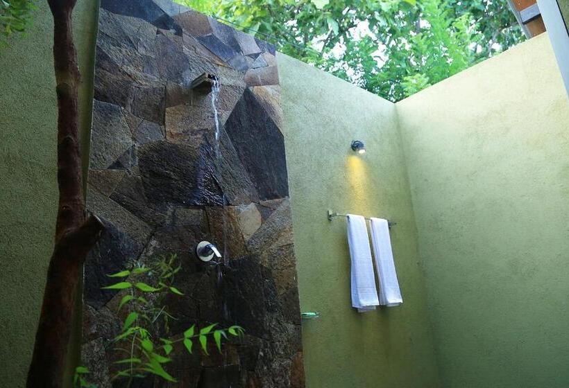 Delüks Aile Odası, Hantara Udawalawa