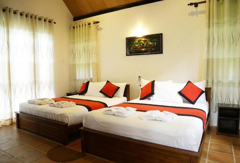 Delüks Aile Odası, Hantara Udawalawa