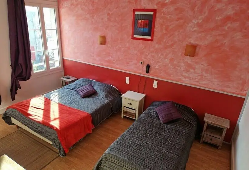 スタンダードトリプルルーム, Hôtel Du Commerce