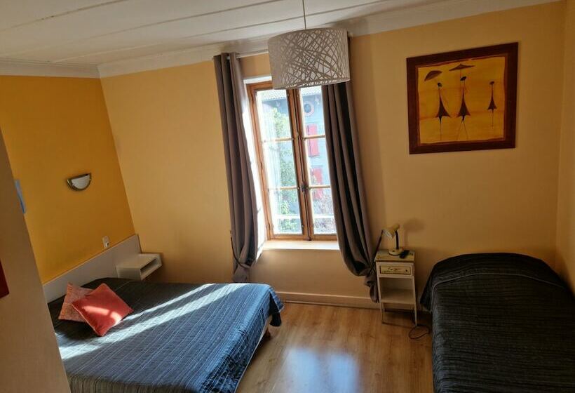 スタンダードトリプルルーム, Hôtel Du Commerce