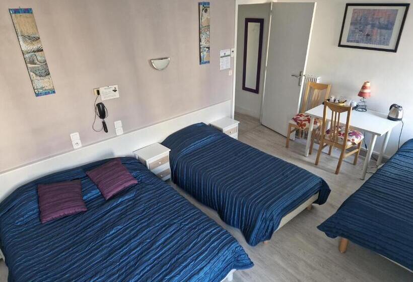 ファミリールーム, Hôtel Du Commerce