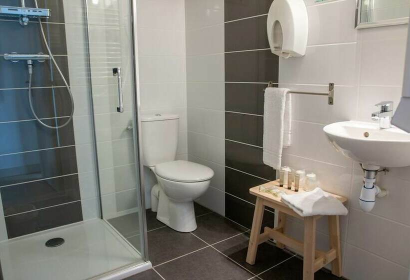 اتاق استاندارد سه نفره, Hôtel Océan Dinan