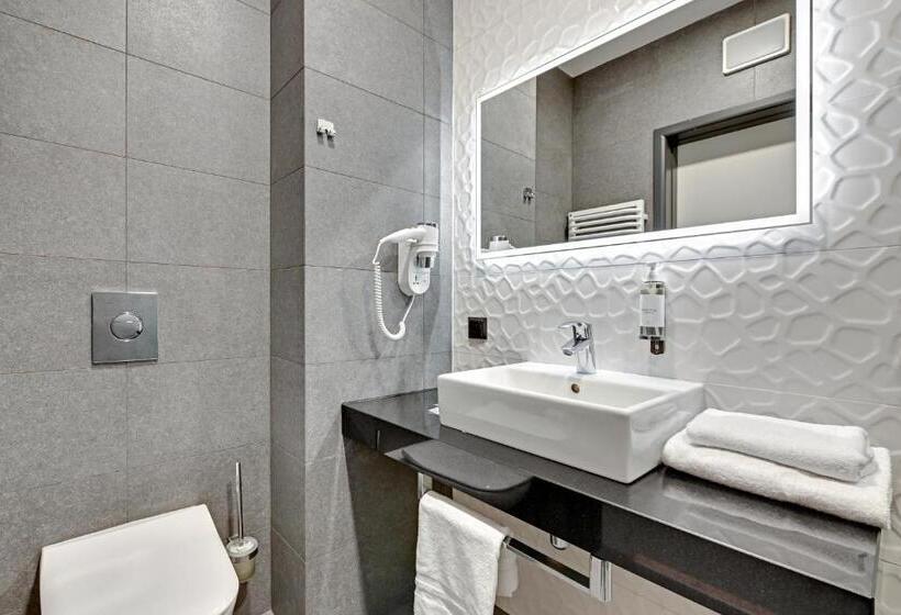 إستوديو ديلوكس, Number One By Grano Gdańsk