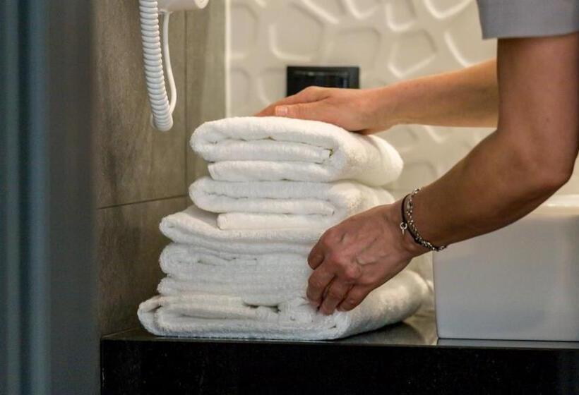 إستديو عائلى, Number One By Grano Gdańsk