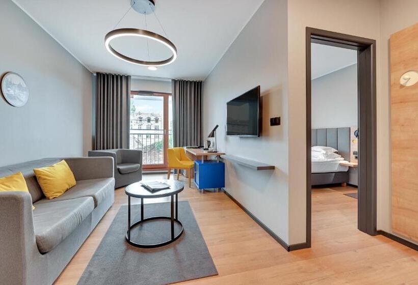 إستديو عائلى, Number One By Grano Gdańsk