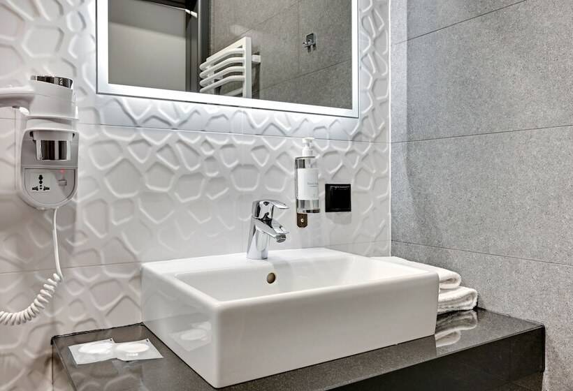 إستوديو ديلوكس, Number One By Grano Gdańsk