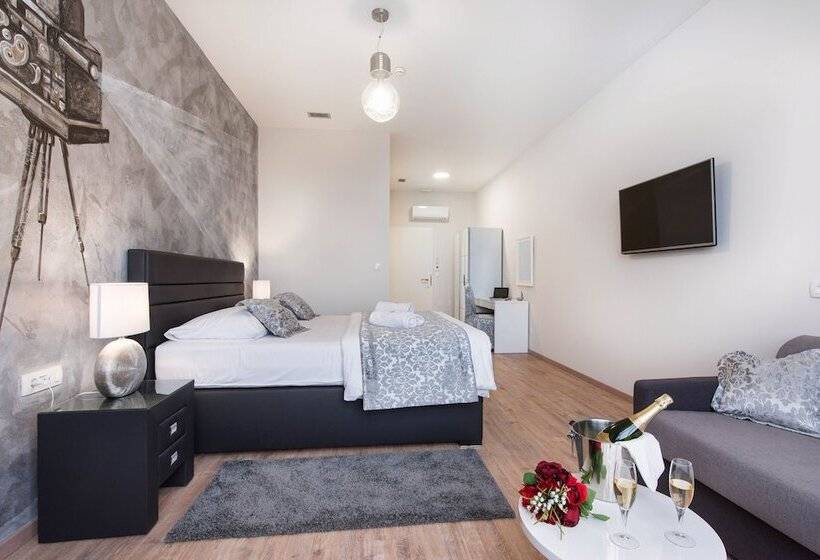 디럭스 스위트, Prima Luce Downtown