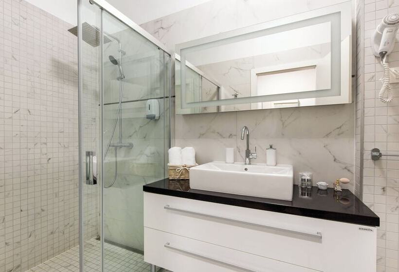 디럭스 룸, Prima Luce Downtown