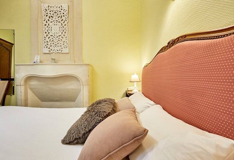 标准间, Saint Etienne