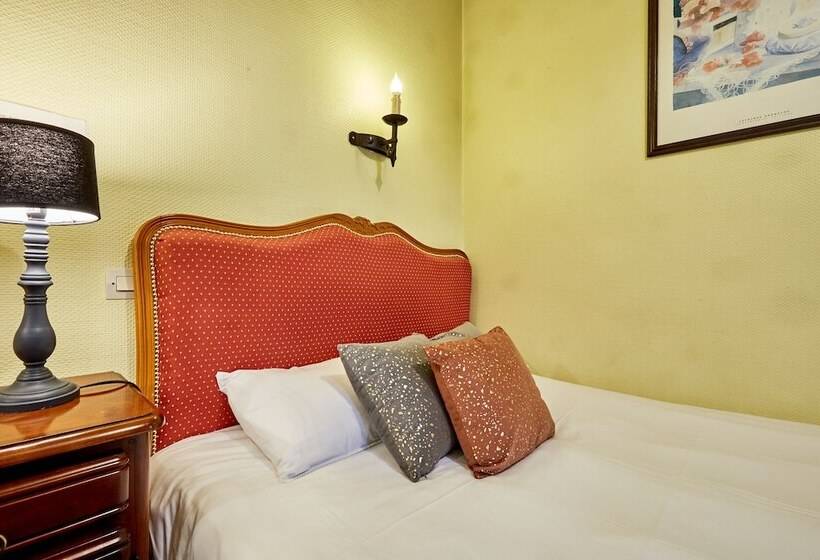 标准间, Saint Etienne