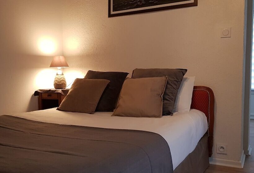 标准工作室, Saint Etienne