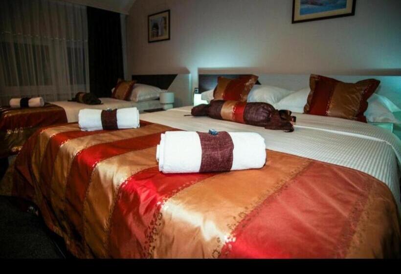اتاق خانوادگی, Motel Korzo