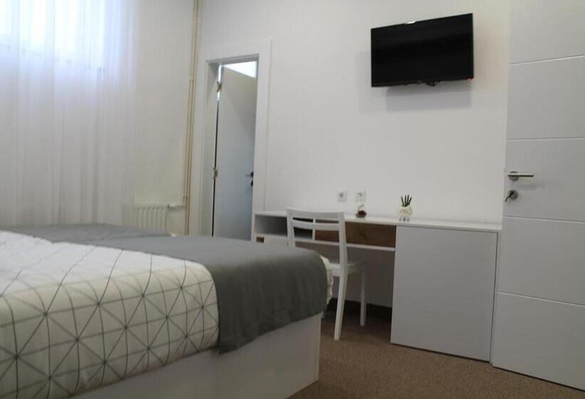 اتاق استاندارد, Motel Korzo