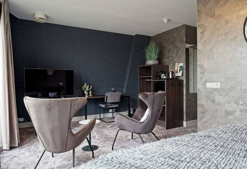 סוויטה, Slot Hotel Schagen