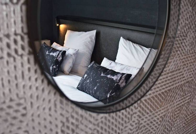 סוויטה, Slot Hotel Schagen