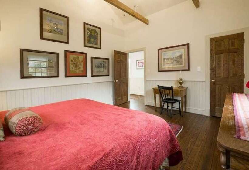 Номер Стандарт, The Buck School Inn