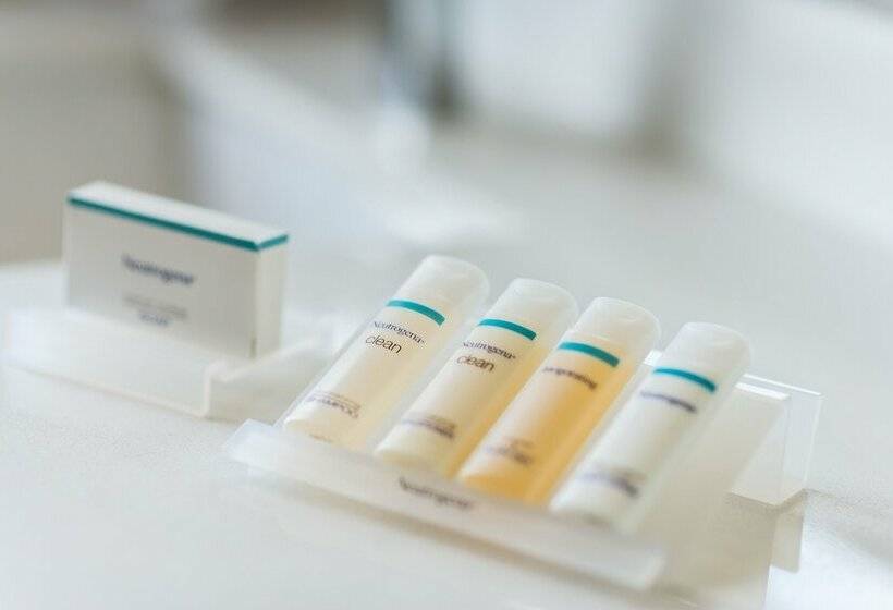 带2个双人床的标准工作室, Hilton Garden Inn Bogota Airport