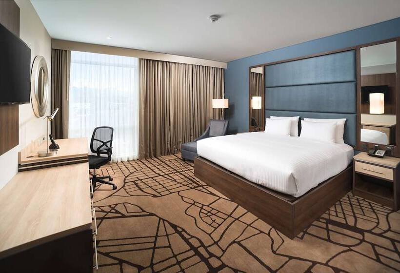 Habitació Estàndard Llit Matrimoni, Hilton Garden Inn Bogota Airport
