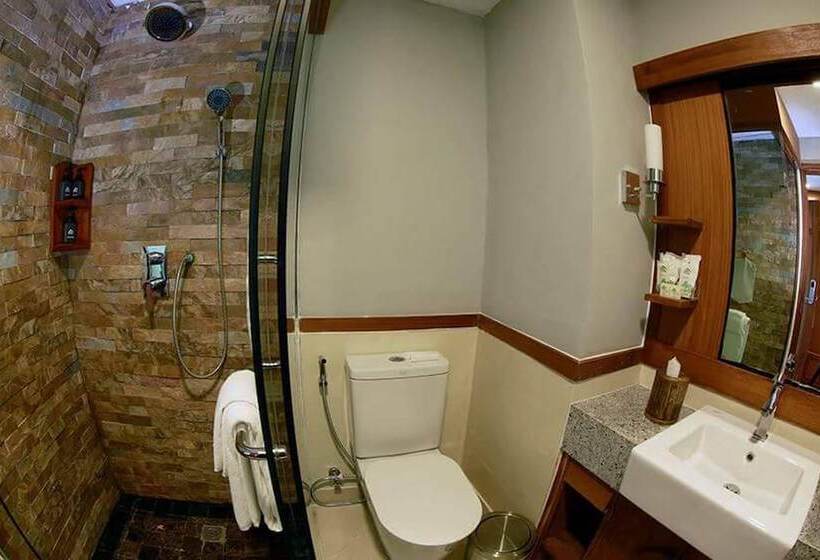 اتاق لوکس, Nyaung Shwe City