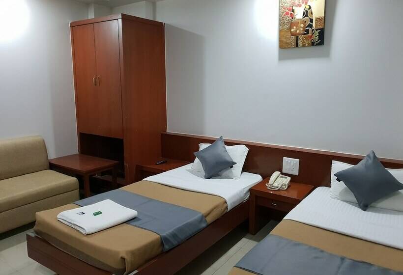 豪华房间, Pleasure Inn