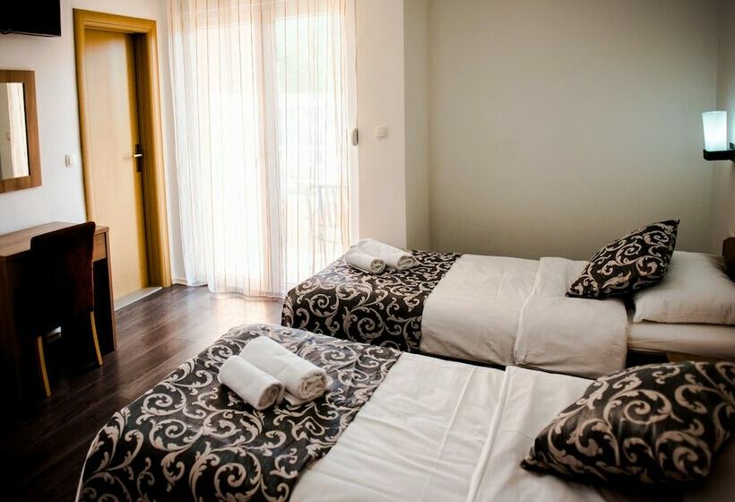 اتاق استاندارد, Villa Monako