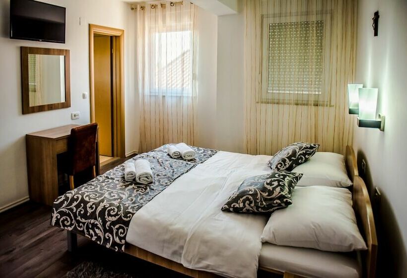 اتاق استاندارد, Villa Monako