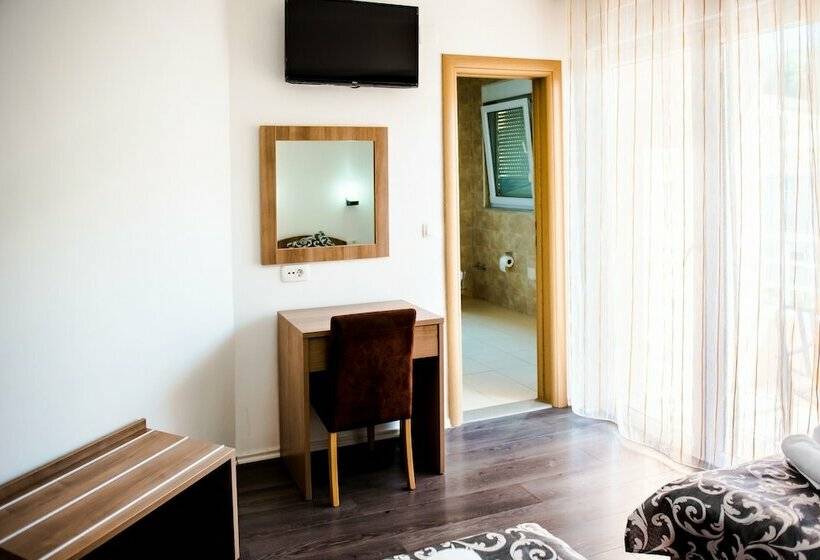 اتاق استاندارد, Villa Monako