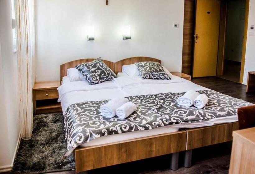 اتاق استاندارد, Villa Monako