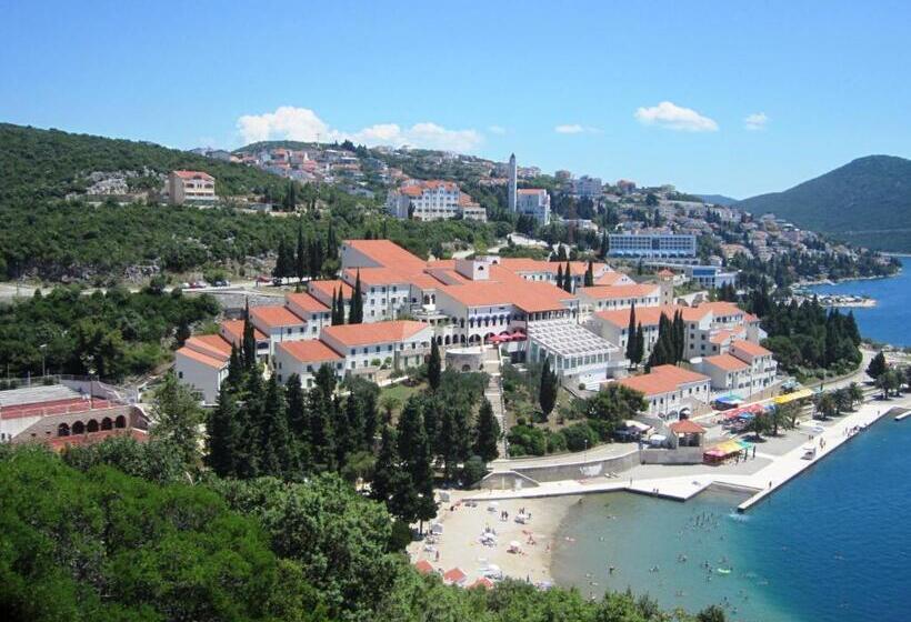 اتاق استاندارد با چشمانداز دریا, Zenit Neum