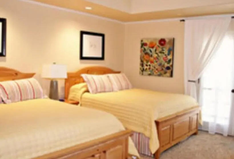 バルコニー付スタンダード4ベッドルーム, Live Oaks Bed And Breakfast
