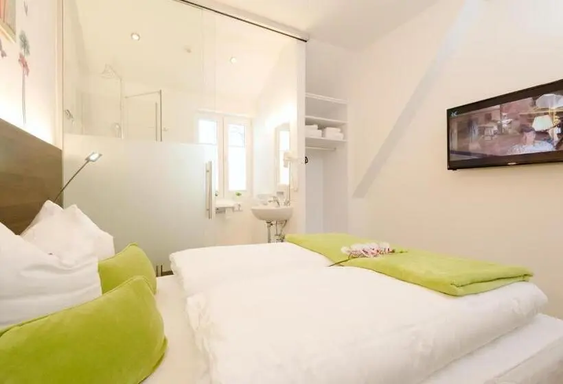 ベーシックルーム, Velden24   Create Your Own Stay