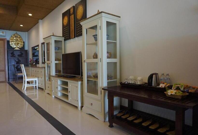 اتاق استاندارد چهار تخته با چشم‌انداز دریا, Racha Island Resort