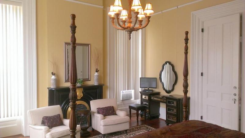带大床的复式套间, The Pepin Mansion B&b On Mansion Row 10 Min To Start Of The Bourbon Trail