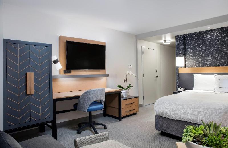 스탠다드 룸 킹사이즈 침대, Courtyard Boston Downtown/north Station