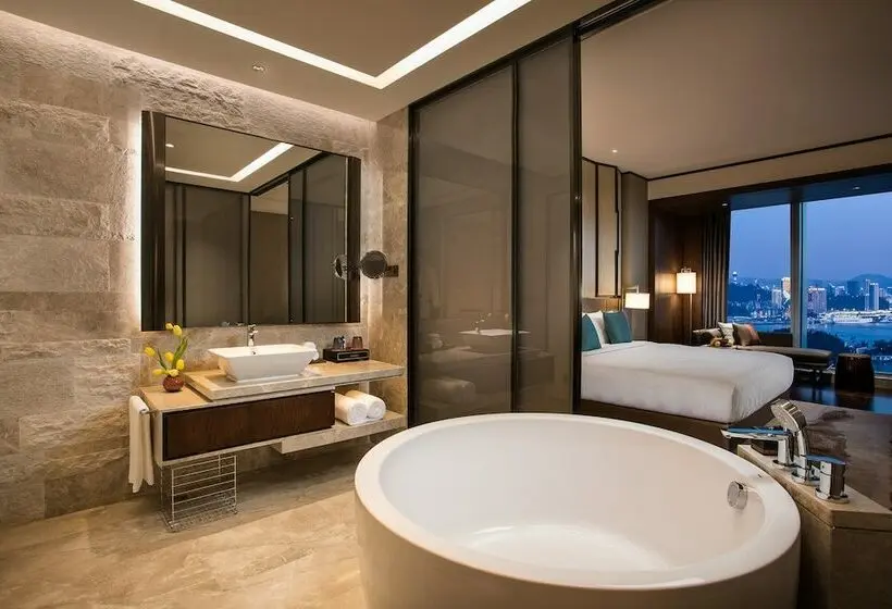 ビジネスルーム, Hualuxe Xiamen Haicang Habour View An Ihg