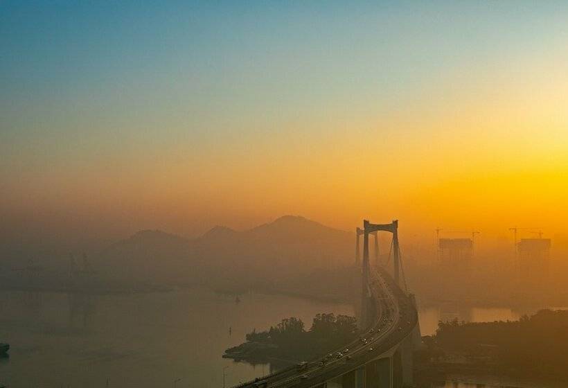 חדר ביזנס, Hualuxe Xiamen Haicang Habour View   An Ihg