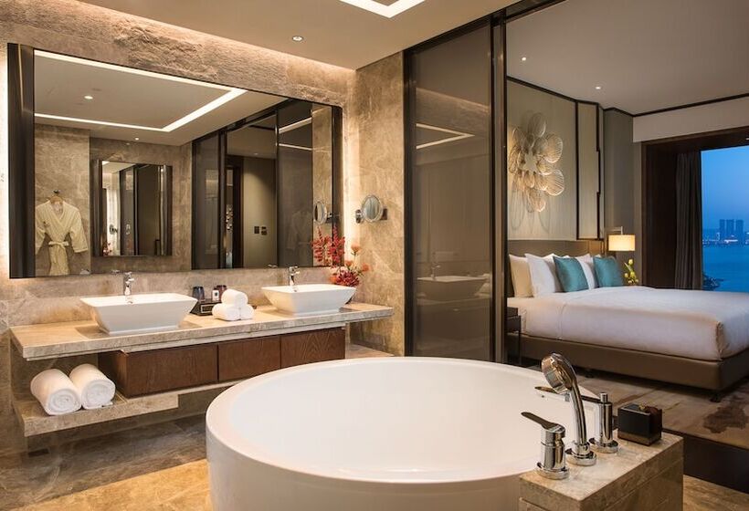 חדר פרמיום, Hualuxe Xiamen Haicang Habour View   An Ihg