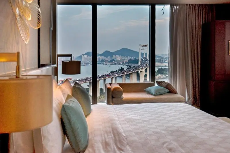プレミアムルーム, Hualuxe Xiamen Haicang Habour View An Ihg