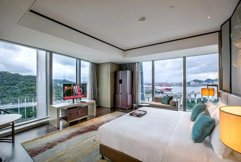 プレミアムルーム, Hualuxe Xiamen Haicang Habour View An Ihg
