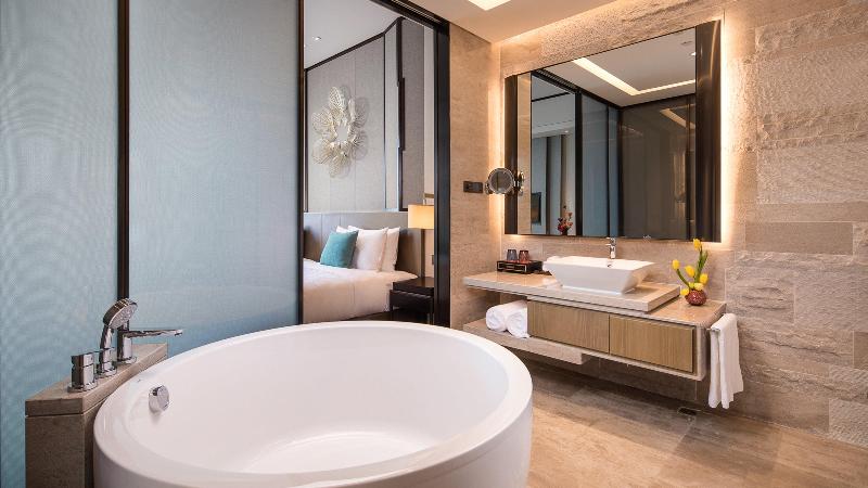 חדר סטנדרט עם מיטת קינג, Hualuxe Xiamen Haicang Habour View   An Ihg