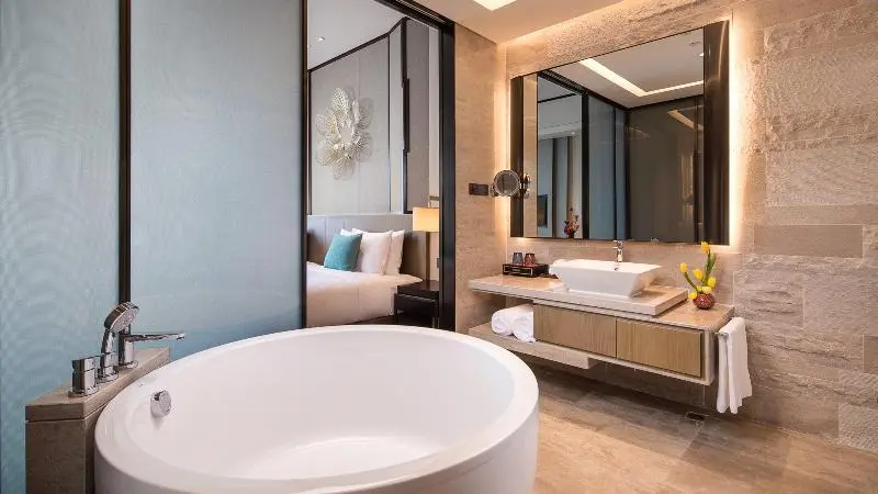 キングサイズベッドのスタンダードルーム, Hualuxe Xiamen Haicang Habour View An Ihg