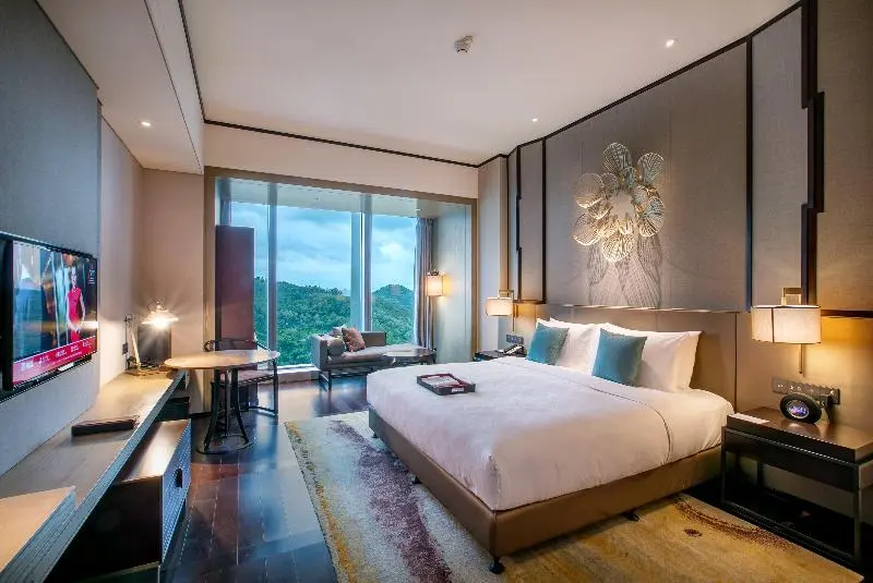キングサイズベッドのスタンダードルーム, Hualuxe Xiamen Haicang Habour View An Ihg