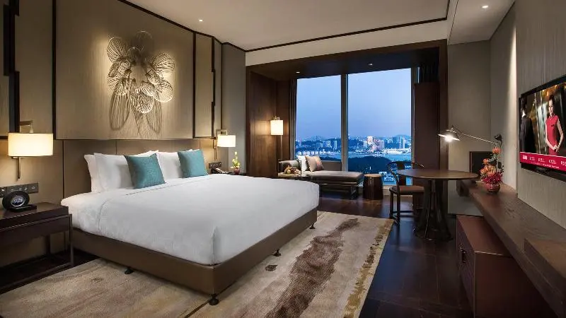 シングルデラックスルーム, Hualuxe Xiamen Haicang Habour View An Ihg