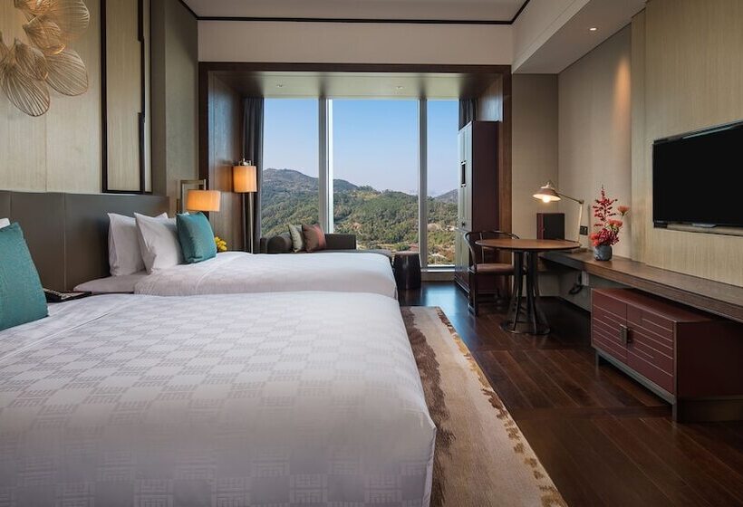 חדר ביזנס, Hualuxe Xiamen Haicang Habour View   An Ihg