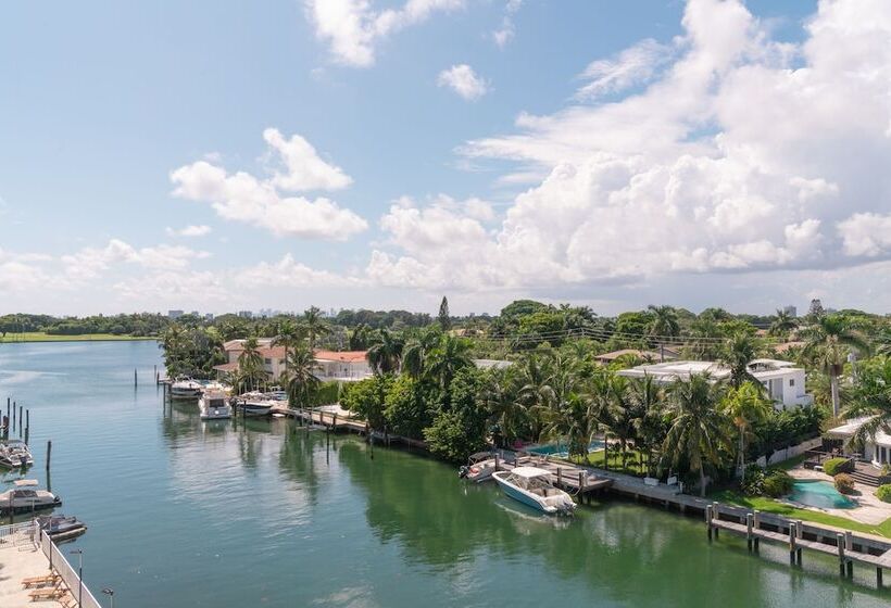 غرفة ديلوكس ذات إطلالة, The Altair Bay Harbor