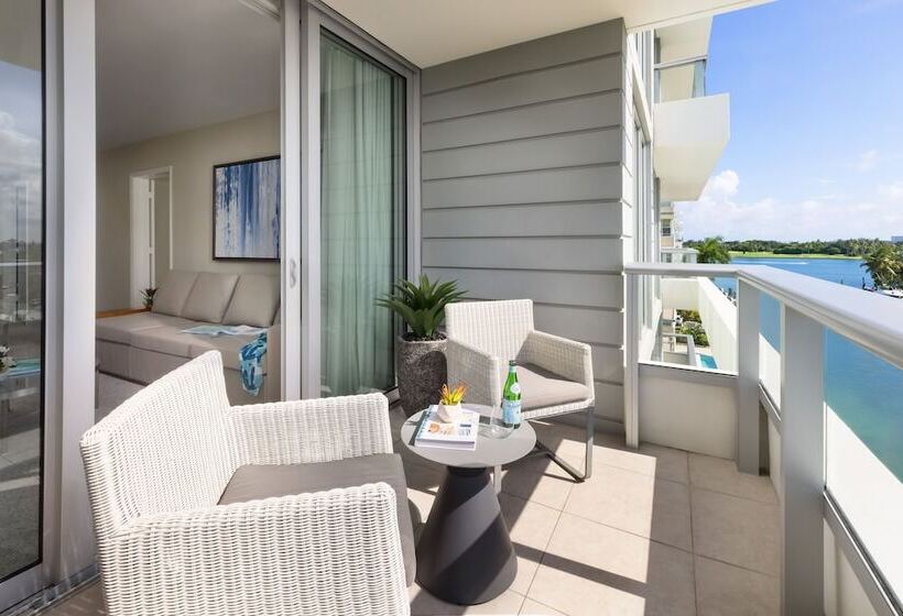 جناح ديلوكس, The Altair Bay Harbor