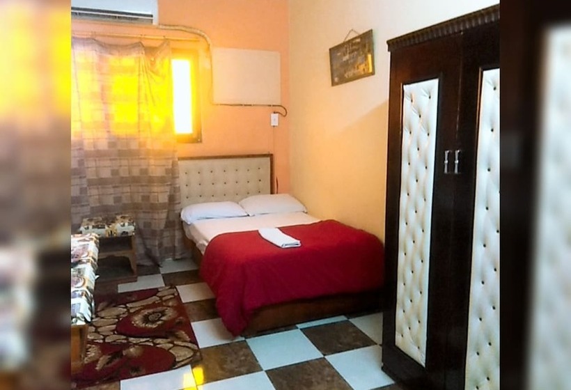 اتاق استاندارد یک نفره, New Palace