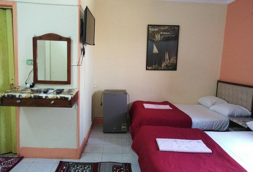 اتاق استاندارد, New Palace