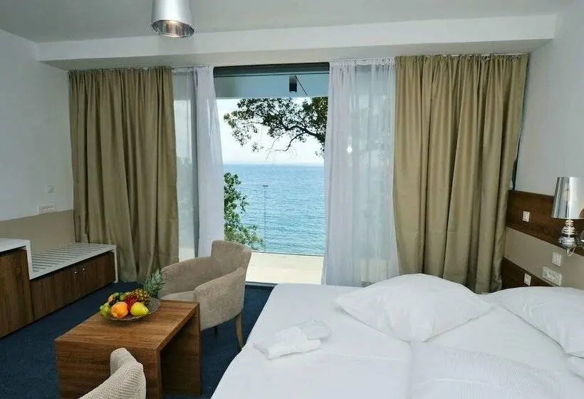 اتاق لوکس با چشم‌انداز دریا, Boutique Hotel Mali Raj